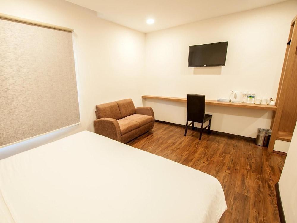 名古屋酒店 瓜埠 外观 照片